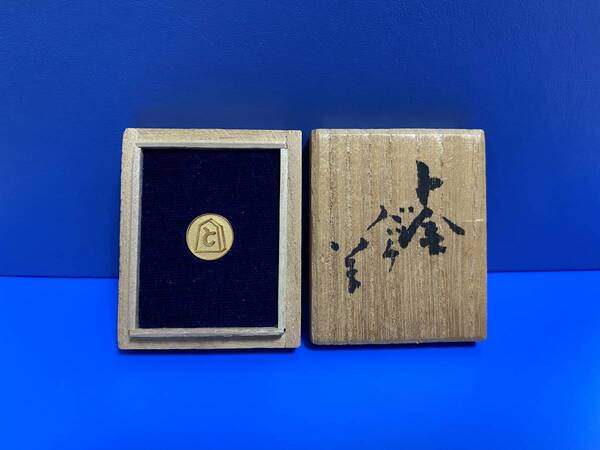 と金バッジ 14K 人間国宝 三代徳田八十吉 将棋