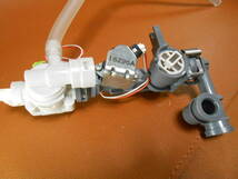 TCF9413 ウォシュレット一体型便器　給水電磁弁の出品　機能部　各パーツ　修理部品_画像3