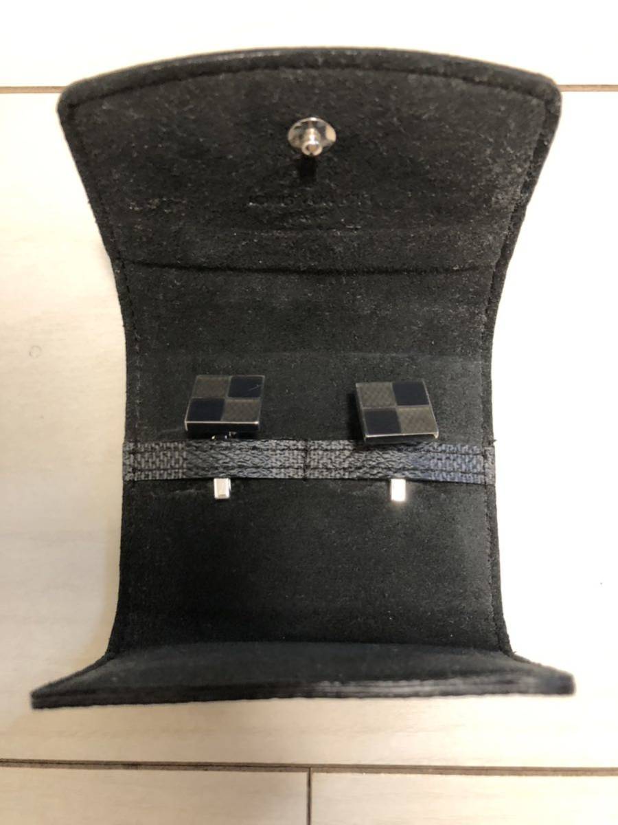 極美品】LOUIS VUITTON ボタンカフス レザー シルバー金具-