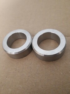 ステンレス　スペーサー　 外径30mm内径19.5mm　自動車 バイク用 　カラー　厚さ10.0mm 　２個セット　DIY　　自作