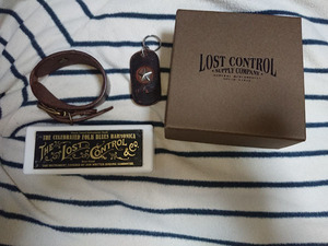  Lost контроль товары 3 позиций комплект губная гармоника брелок для ключа кожа breath 