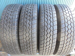 トーヨー　M917 RADIAL RECYCLE TIRE　205/85R16　117/115L　4本　9分溝　再生タイヤ　トレッドの程度良好！