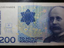 ノルウェー 2006年 200kroner 美品+ p-50d _画像2