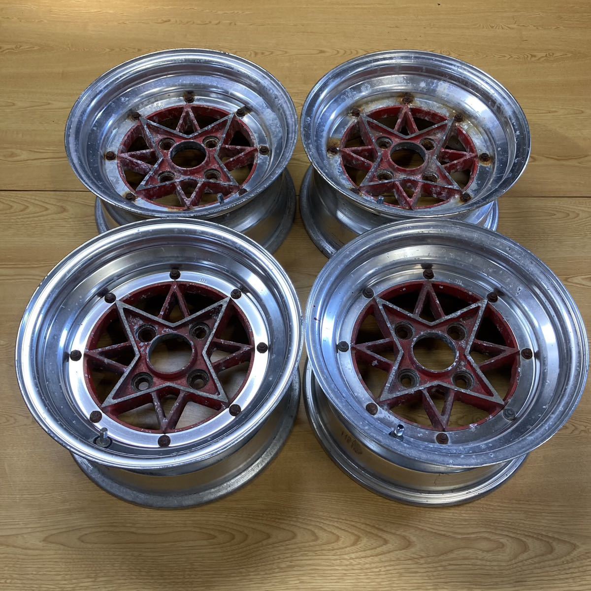 再入荷安い 希少センターキャップ付きエンケイスターシャーク10インチ