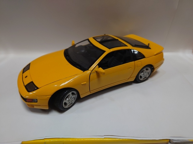 海外輸入 【希少絶版品!!】フェアレディZ 300ZX 京商 1/18 1989年