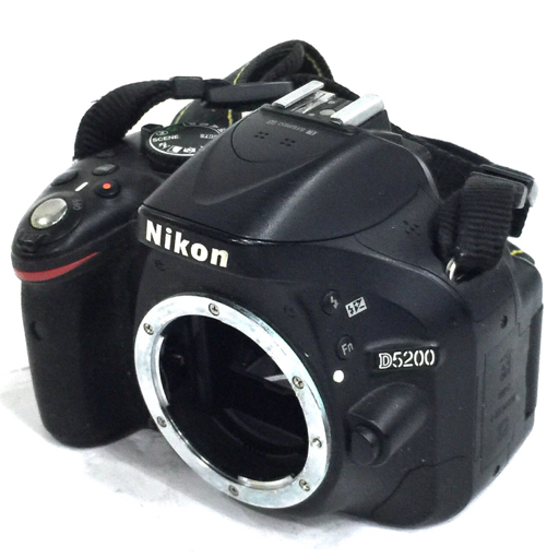 ☆訳あり大特価☆NIKON WiFi転送可 D5200 Wレンズセット☆6276
