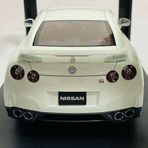 【美品】AUTOart MILLENNIUM オートアート 1/18スケール NISSAN GT-R 日産 モデルカー ミニカーの画像6