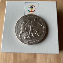 2002 FIFAワールドカップ 記念貨幣発行記念銀メダル_画像3