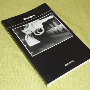 ウィージー 写真集 Weegee THAMES AND HUDSON PHOTOFILE 洋書の画像1