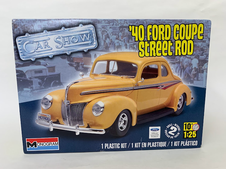 アメ車 Revell 1934 フォード クーペ ストリートロッド-