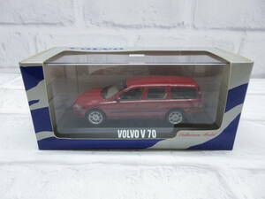 ミニカー　1/43　ボルボ　V70　レッド　ディーラー正規品　モデルカー 