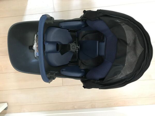 前乗りチャイルドシート チャイルドシート