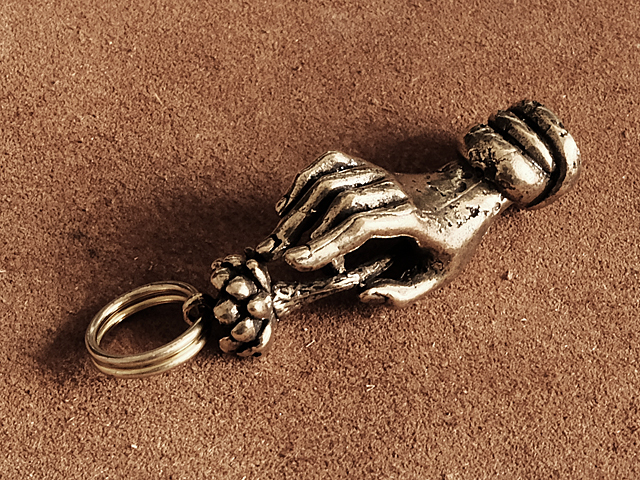 Brass Key Chain (Medium Water Lily) Flower Hand Chubon Key Ring Necklace Inso Amida Nyorai Buddha Kannon Buddha Statue Buddhism God Amulet Pendant, miscellaneous goods, key ring, handmade