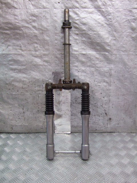 ヤフオク! -「アクシス90フロントフォーク」の落札相場・落札価格 ヤフオク! -「アクシス90フロントフォーク」の落札相場・落札価格