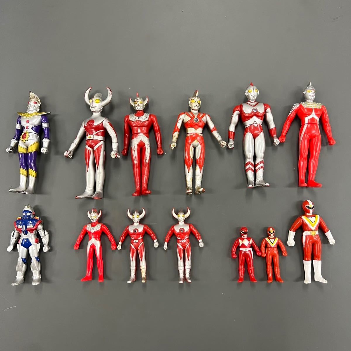 日本正規品 【美品】ウルトラマンシリーズ 戦隊シリーズ 鋼鉄ビッグ