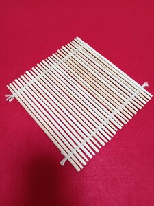 鍋敷き　竹製品　20×20センチ　キッチン用品　　インテリア飾り　　敷物　　　　　