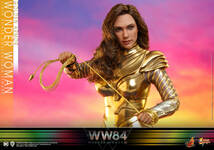 新品未開封 MMS577 ホットトイズ ワンダーウーマン１９８４（ゴールドアーマー版） １/６ フィギュア Wonder Woman (Gold Armor Version)_画像4