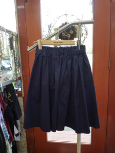 【0412-23】SuaDona 可愛い 濃紺スカート