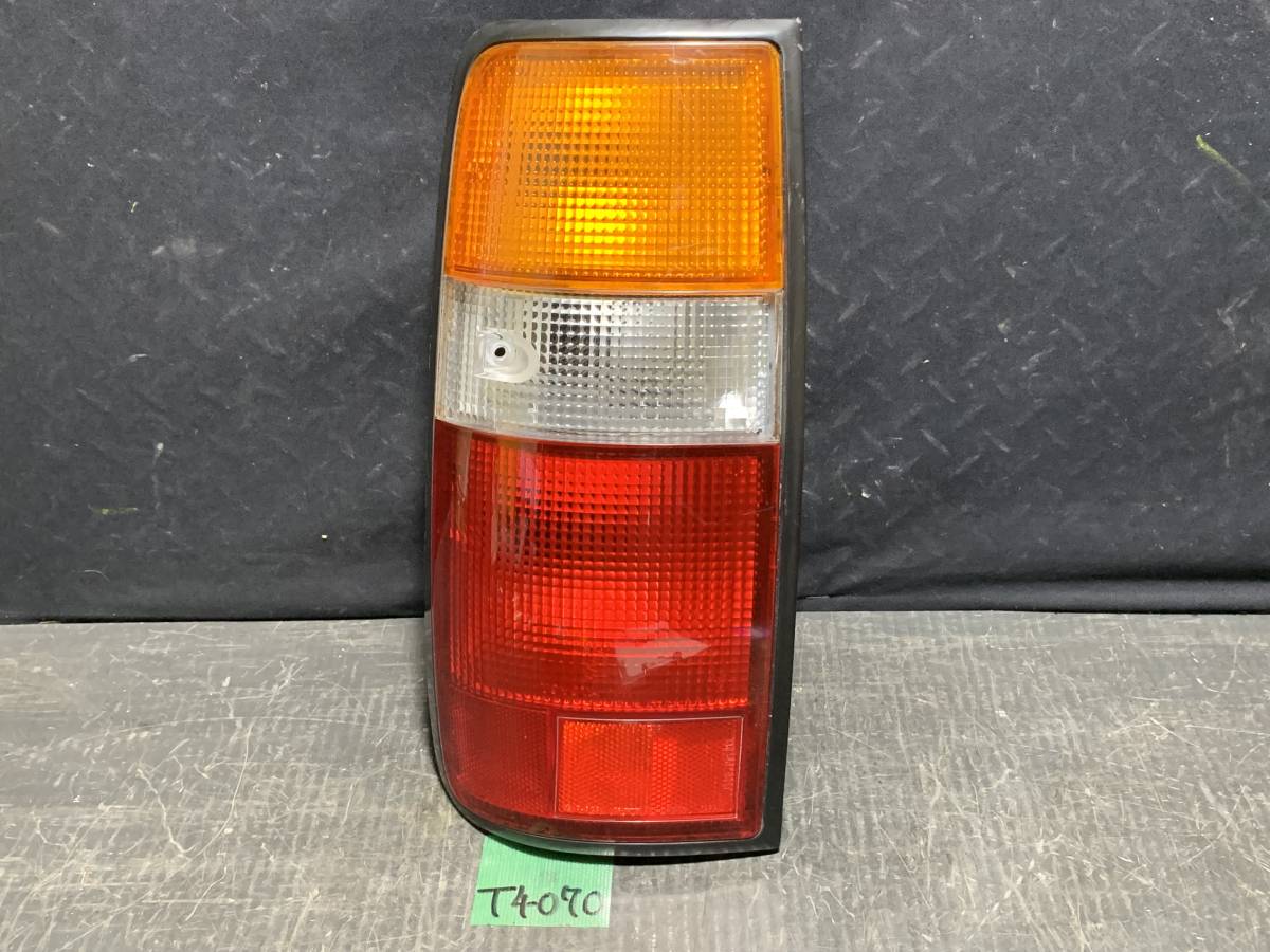ヤフオク! -「ランクル 100 純正 テール」の落札相場・落札価格