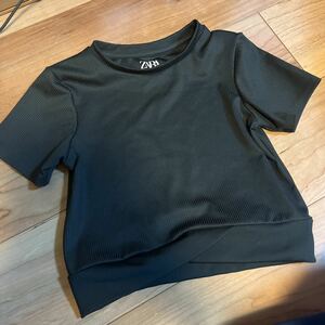 【●送料無料　即決●】 ZARA キッズ　140cm 半袖　Tシャツ　ダンス　スポーツ　スタイルが良く見える