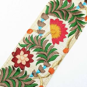 インド刺繍リボン 約68mm 花模様 オフホワイトベース