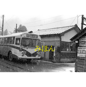 [鉄道写真] 北陸鉄道金名線 白山下駅 スキー場連絡バス (304)の画像1