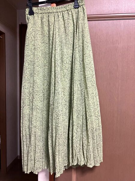 GU春秋 ロングスカート