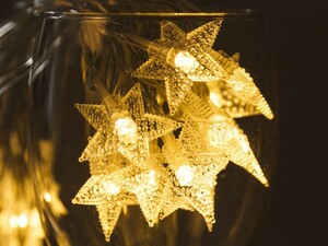 キラキラ輝く パーティー お祭り クリスマス イベント モチーフライト LEDライト イルミネーション 星型 20連 電池使用 3m#オレンジ系