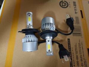 LED ヘッドライト H4 COBチップ搭載 DC12V専用 72W 8000ルーメン 6500K ホワイト 汎用 裏蓋カバー 付属