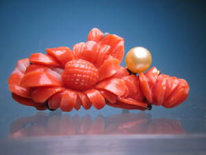 ☆アンティーク・本珊瑚 菊花彫刻 本真珠飾りの帯留め 6,62g