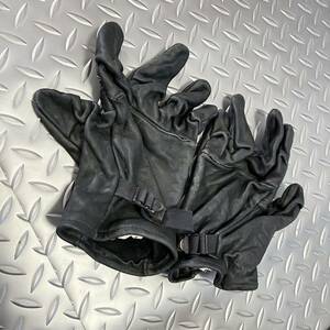 米軍放出品 沖縄　GLOVES LEATHER LIGHT DUTY グローブ 手袋 スポーツ サイクリング アウトドア　登山　ガーデニング SIZE3 (INV ST15)