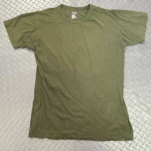 米軍放出品　SOFFE Tシャツ　OD MEDIUM おしゃれ　(INV E27)