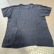 米軍放出品 沖縄　HANES 紺色　Tシャツ LARGE ランニング　トレーニング　(INV UV43)_画像3