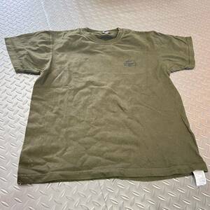 米軍放出品 沖縄　OD CAMP7 Tシャツ MEDIUM おしゃれ　(INV WX48)