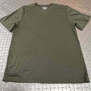 米軍放出品 沖縄　CHAMPION OD Tシャツ MEDIUM ランニング　トレーニング　(INV YZ62)