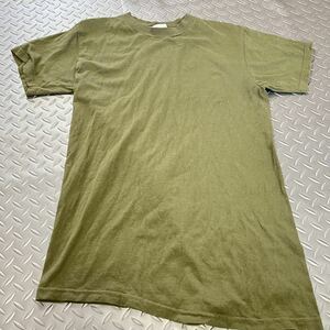 米軍放出品　沖縄　Tシャツ　MEDIUM OD ランニング　スポーツ　(INV I11)