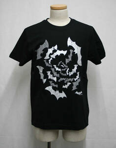 #62_0031 送料無料 [DCコミックス] BATMANプリントTシャツコウモリ群半袖 メンズ（ユニセックス対応） M モノトーン