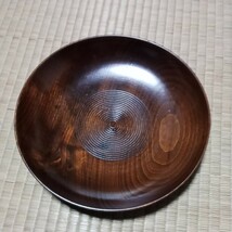 【キッチン雑貨】USED　木製菓子器　直径21cm　くり抜き？_画像1