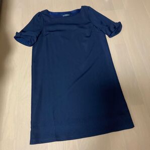 学校説明会紺色半袖ワンピース
