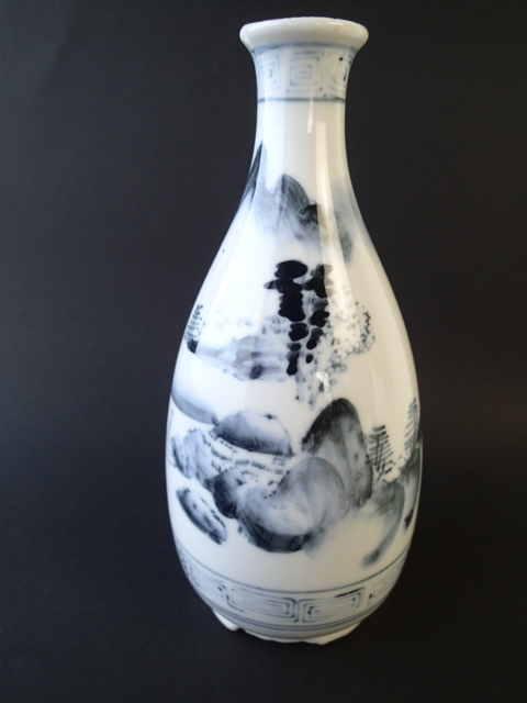 Kutani ware Dyed Landscape Sake bottle Hand-painted Sake vessel Ornament Vase Jar JAPAN Showa Antique Art ⑥, japanese ceramics, Kutani, Sake vessel