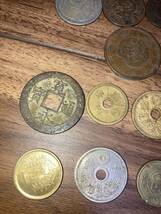 日本貨幣25種類おまとめ品です。銀貨、銅貨、黄銅貨、白銅貨、アルミ貨、錫貨_画像8
