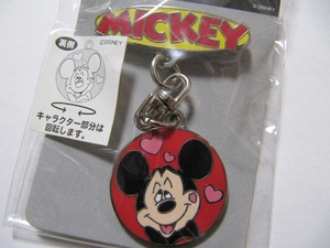 Disney Store ディズニーストア限定 MICKEY ミッキーマウス チャーム ピンバッジ デレデレ ミッキー ピンズ 新品