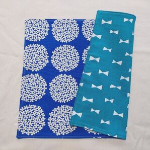 両面使えるランチマット♪サークルフラワー風ブルー×リボン柄ターコイズ♪入園入学♪リバーシブル