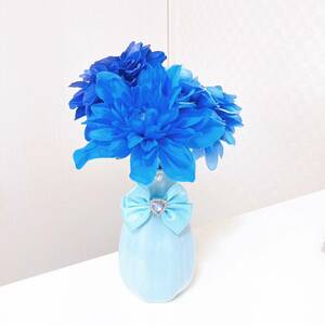 Art hand Auction Light blue, blue, blue vase, flower, set of 3, ranunculus, dahlia, gerbera, peony, favorite color, men's color, ribbon, handmade, artificial flower, Handcraft, Handicrafts, Art Flower, Pressed flowers, arrangement