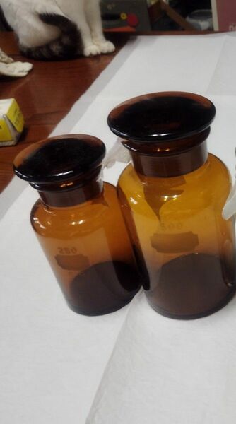 広口瓶　褐色250ml　 1本褐色500ml 　1本 昭和レトロ