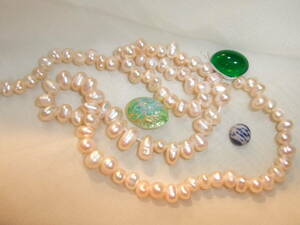 69-4淡水真珠本物パール連材1本B品とオールドグラスパーツビンテージグラスカボッション等セット②