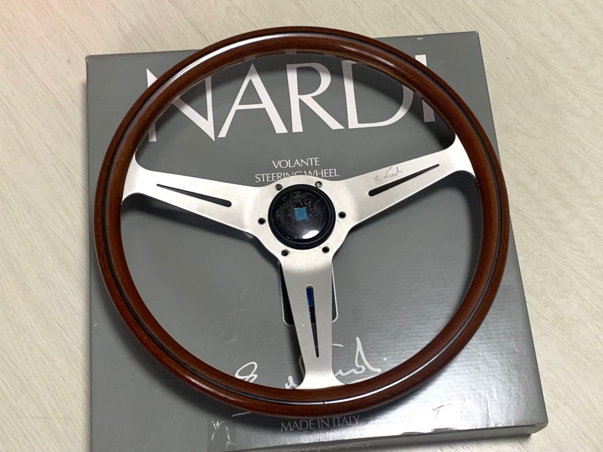 希少【NARDI Classic】36.5Φ ウッドステアリング 即決大歓迎の+