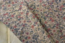 きもの今昔４９６３　小紋のきもの　広衿袷手縫い仕立て　正絹一越地濁り地色に小花模様　　　　身丈１５５ＣＭ_画像8