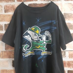 【即日発送】US古着　adidas　Tシャツ　カレッジノートルダム　でかロゴ　M