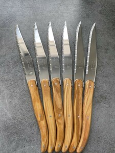 Laguioleラギオール 天然木オリーブ持ち手 フランス製 ライヨール テーブルナイフ６本 自然派フレンチ料理　流線形ナイフ フランスから発送